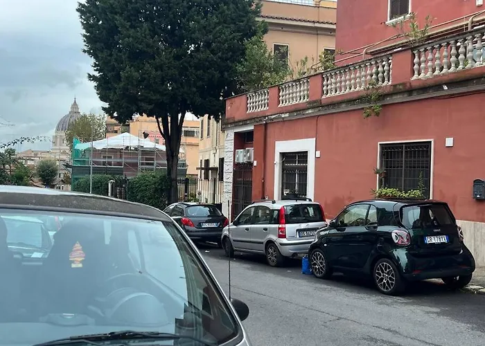 Hyaline St Peter House Rome